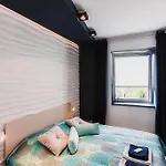 Rgb Apartment *