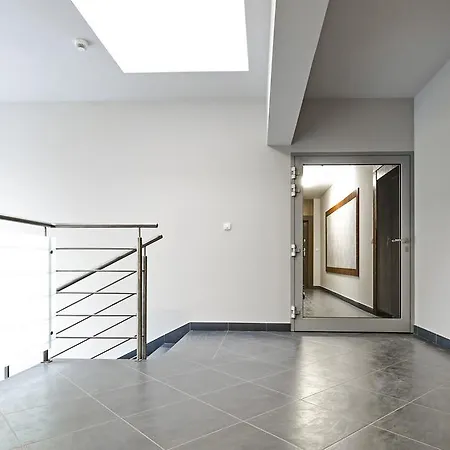 Rgb Apartment *
